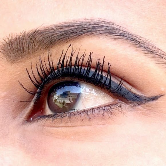 🌷NEW🌷Estee Lauder Sumptuous Extreme Lash Mascara - Picture 3 of 9